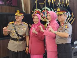 Kepolisian Daerah (Polda) Sulawesi Tengah (Sulteng) kini dipimpin Inspektur Jenderal (Irjen) Polisi Agus Nugroho. Kenali lebih dalam nahkoda baru Polda Sulteng.