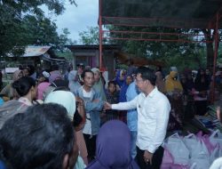 IKA SMANSA Palu Gelar Bakti Sosial doi TPA Kawatuna