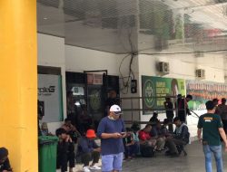 Warga Palu Antusias Saksikan Laga Pertandingan Persipal Vs Persewar