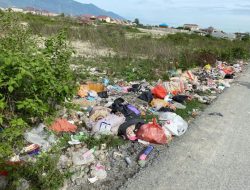 Tumpukan Sampah di Perumahan Tinggede Selatan Dikeluhkan Warga