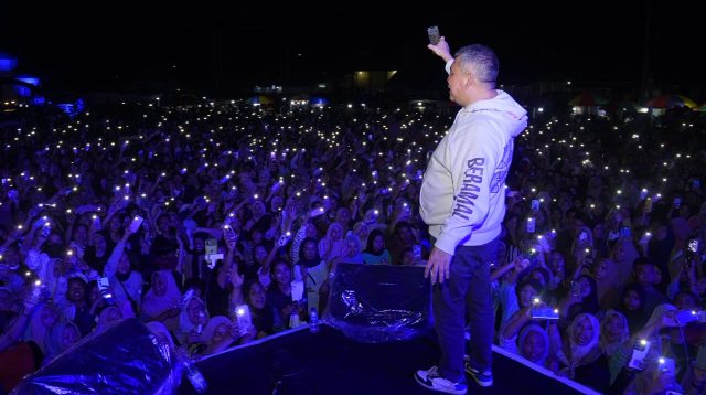 Ahmad Ali Janji Perbaiki Jalan dan Kembangkan Pariwisata di Donggala Jika Terpilih di Pilgub Sulteng