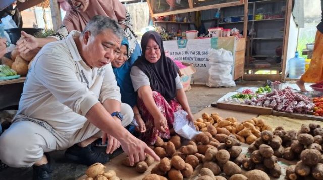 Ahmad Ali Blusukan di Pasar Salakan Bangkep, Melihat dan Mendengar Langsung Permasalahan Masyarakat dan Pedagang