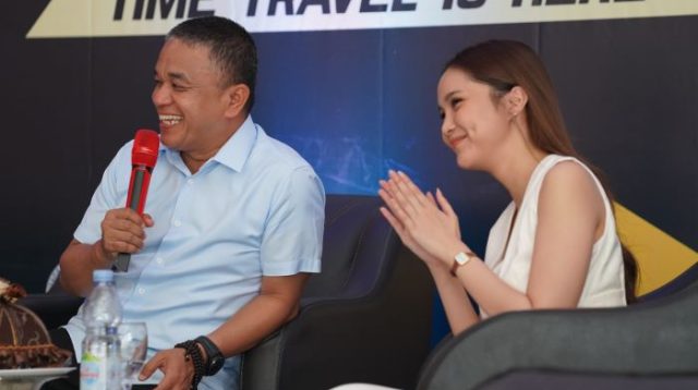 Wali Kota Palu Beri Inspirasi untuk Generasi Muda di Interactive English Talkshow
