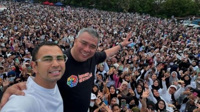 Ratusan Ribu Perempuan Ikuti Jalan Sehat Beramal, Ahmad Ali Diteriaki ‘Gubernur Sulteng’