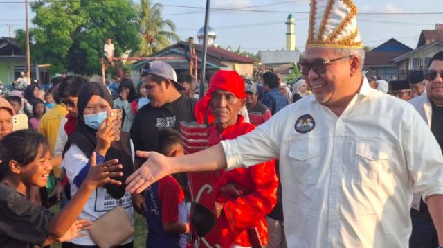 Prabowo Siapkan Makan Gratis, Ahmad Ali Fasilitasi Seragam dan Buku Sekolah Gratis di Sulteng
