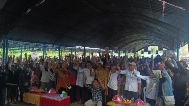 Antusias Warga Sidoan Barat Sambut Anwar Hafid dalam Kampanye Terbatas