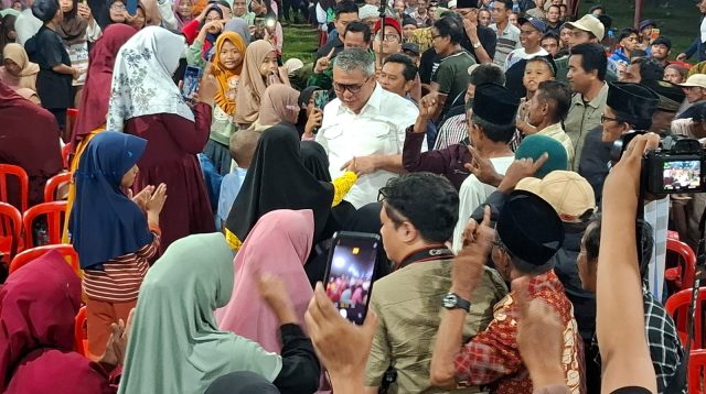 Joget Politik Riang Gembira Ahmad Ali di Pilgub Sulteng Jadi Tren Hingga ke Pelosok Desa