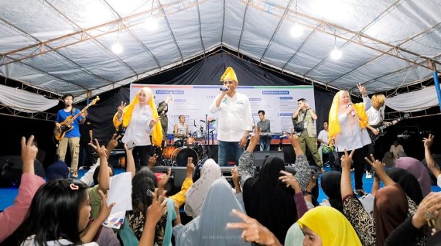 Paslon Anwar-Reny Lanjutkan Kampanye di Parimo, Terima Dukungan Ketua Dewan Adat Parigi Barat