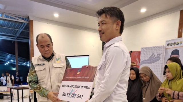 Kota Palu Terima Penghargaan dan Bantuan untuk Sentra Nipotowe dari Kemensos RI
