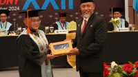 Hadiri Wisuda XXII STMIK Adhi Guna Palu, Asisten Usman Harap Wisudawan Berkontribusi untuk Masyarakat