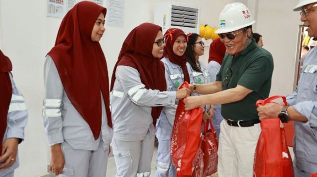 Kegiatan CSR Donor Darah hingga Bagi-bagi Bingkisan Warnai Imlek 2025 di Huabao