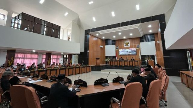 DPRD Palu Setujui Perda Jaringan Utilitas, Pemkot Kini Punya Payung Hukum Mengawasi hingga Peroleh Izin