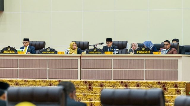 DPRD Sulteng Paripurna Penyampaian Realisasi APBD dan Rancangan P-KUA dan P-PPAS
