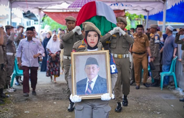 Pelepasan Jenazah Plt Kadis Perkimtan Morowali Yusfatan Djanat