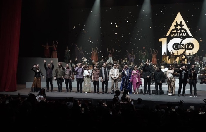 GROUND Ribuan Penonton Antusias Saksikan Pagelaran SMARTFREN MALAM 100 CINTA 2025