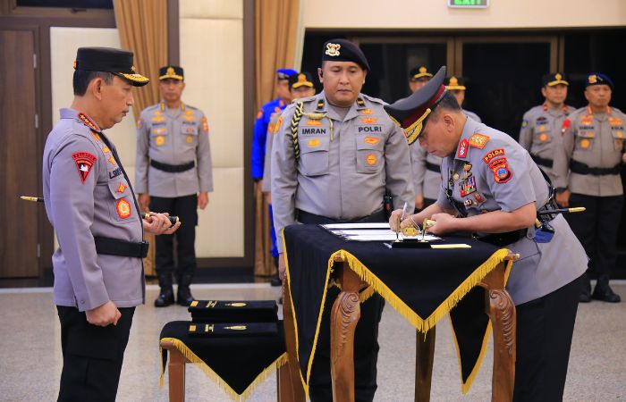 Irjen Endi Irjen Endi Sutendi Resmi Dilantik Jadi Kapolda Sulteng Gantikan Irjen Agus Nugroho