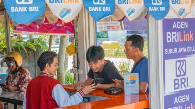 Lewat BRILink Agen, Warga Desa Telang Karya Tak Perlu Lagi Menyeberang Sungai