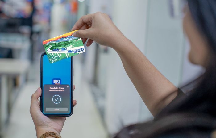 Top Up Kartu Elektronik BRIZZI Makin Praktis, BRI Bantu Pemudik Hindari Drama Antrean di Tol