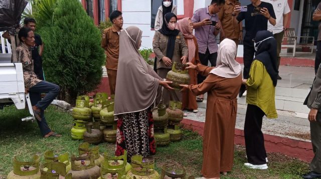 Pemkab Parigi Moutong Salurkan 5.183 Tabung Gas 3 Kg Gratis ke 11 Kecamatan