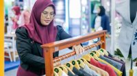 Fesyen Tenun Eksklusif JJC Rumah Jahit Tembus Pasar Lewat LinkUMKM BRI