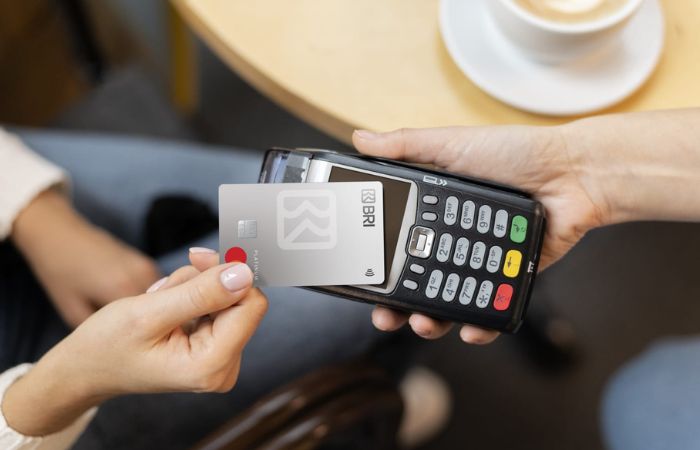 Manjakan Nasabah Premium, BRI Tebar Cashback Rp1 Juta untuk Belanja di Luar Negeri