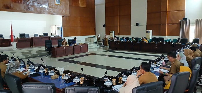 Pansus DPRD Parimo Bahas Kelebihan Bayar Listrik OPD, Capai Rp345 Juta