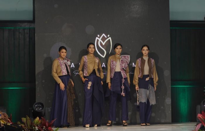 Penyandang Disabilitas di Semarang Kembangkan Madinasalma Fashion, Andalkan LinkUMKM untuk Naik Kelas