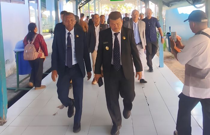 Sidak RSUD Anuntaloko, Wabup Parimo Temukan Pasien Ditempatkan di Ruang yang Toiletnya Rusak