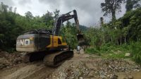 Gerebek PETI di Ampibabo, Satgas PHL Dilempari Batu, Ekskavator Disabotase