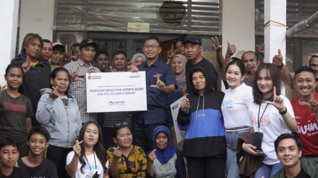 Bank Mandiri Turun Langsung Bantu Warga Terdampak Gempa di Sigi