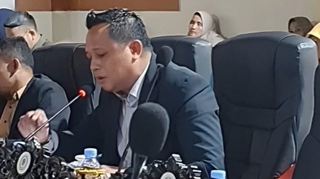 Skandal Etik Anggota DPRD Parimo Jalan di Tempat, BK Berdalih Sibuk