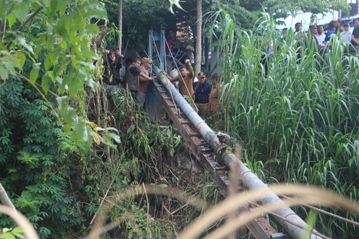 Sempat Dikritik DPRD, Bupati Parimo Tinjau Lokasi dan Korban Bencana