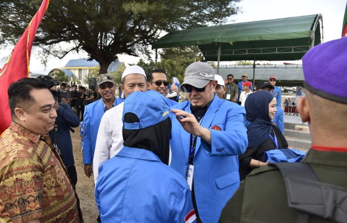 Rektor Wajibkan Mahasiswa Baru Untad Tanam dan Rawat Satu Pohon hingga hingga Lulus