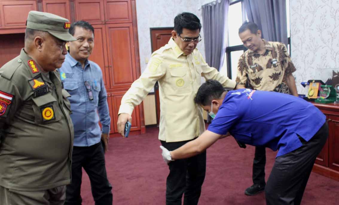 Sesumbar Sapu Bersih Narkoba, Pemkab Parimo Belum Beberkan Hasil Tes Urine ASN