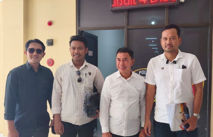 Irwan Lapatta Serahkan Pendapat Ahli UI ke Polda Sulteng Perkuat Laporan terhadap Bupati Sigi