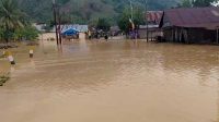 Banjir Terjang Empat Desa di Kasimbar Parimo, Jalan Trans Sulawesi Tertutup Longsor