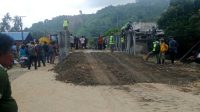 Jembatan Darurat Desa Peningka Kabarsulteng Pasca Banjir Kasimbar, BPBD Parimo Fokus Penuhi Air Bersih dan Normalisasi Sungai