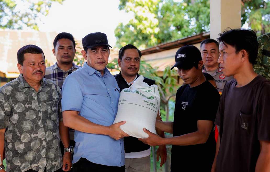 Pemkab Parimo Salurkan 2.094 Ton Beras untuk 69.832 KPM