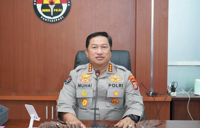 Karangan Bunga Sindiran Viral di Depan Bank Sulteng, Polda Lakukan Penyelidikan