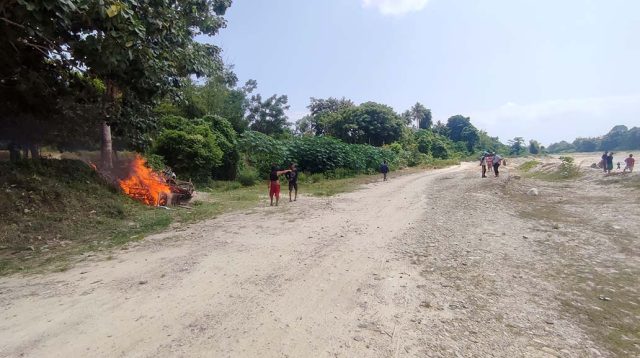 Warga Baliara Parimo Tolak Galian C, Tenda Penambang Sirtu Dibakar